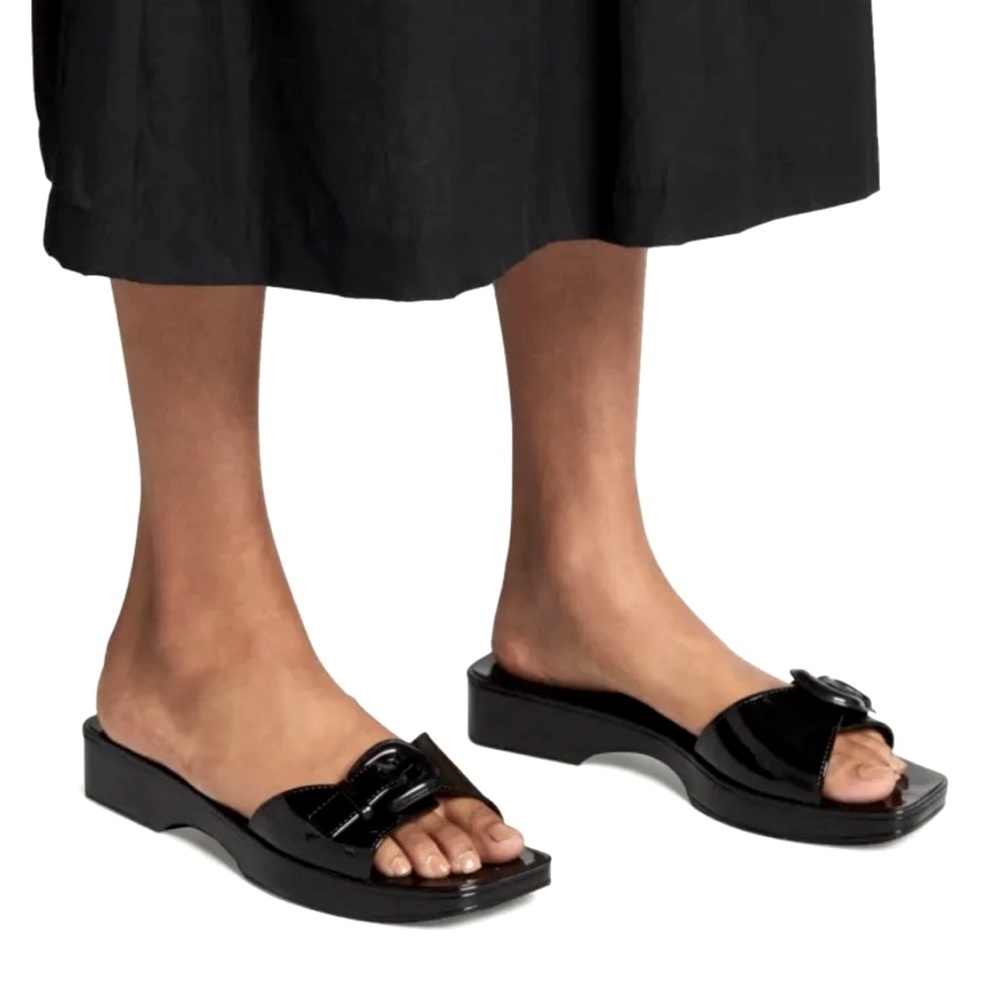 VERONICA BEARD JELLY SANDALS